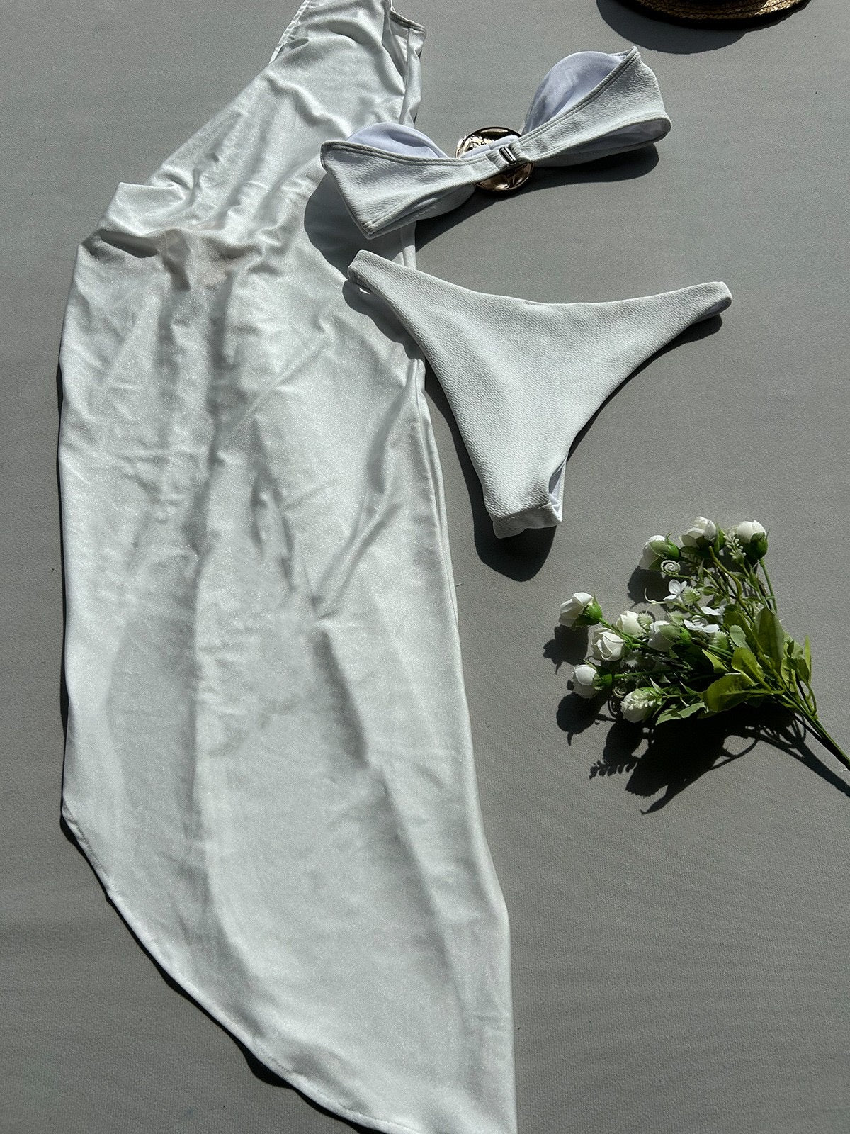 Elegancki Strój Kąpielowy – Wygoda i Styl Nad Wodą