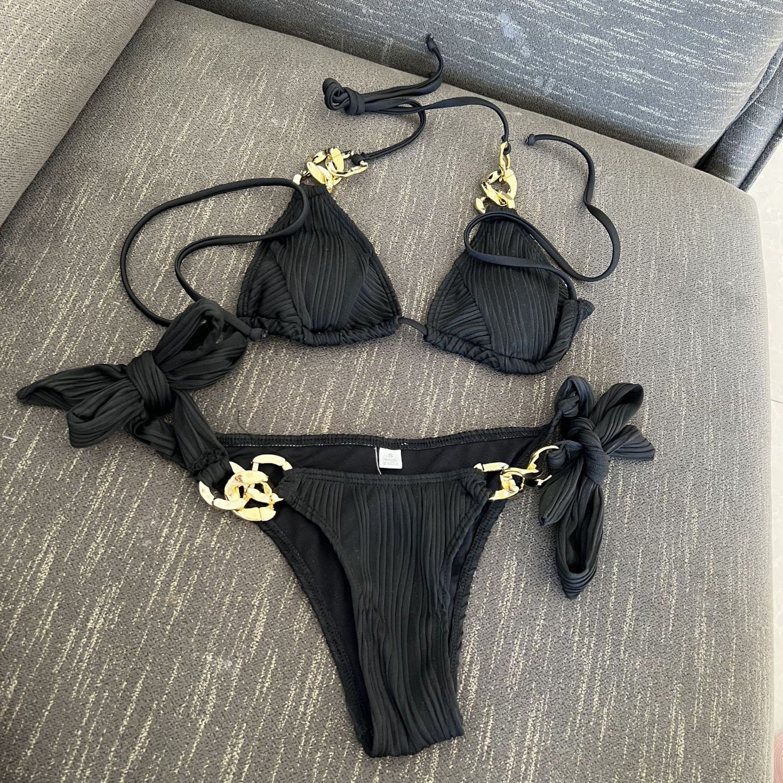 Bikini "Riviera Glam" z Łańcuszkami