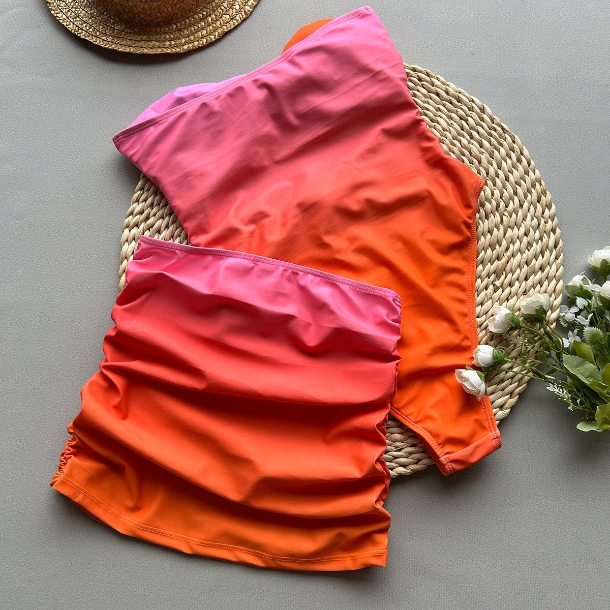 ✨ Tropikalna Oaza – Sukienka Plażowa Cut-Out ✨